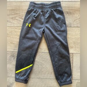 Boys Under Armour sweatpants size 4